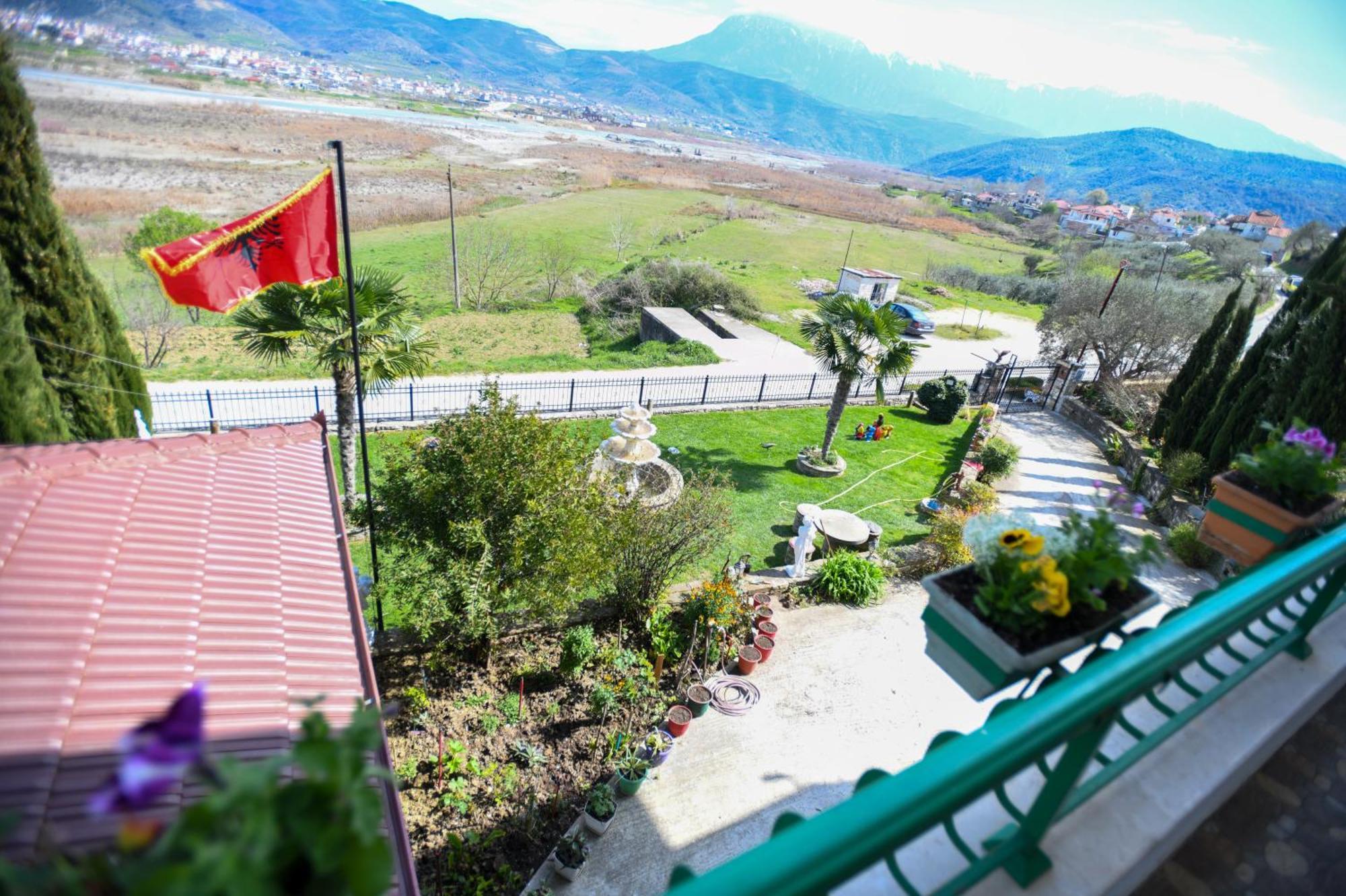 Villa Solitude Berat Exterior photo