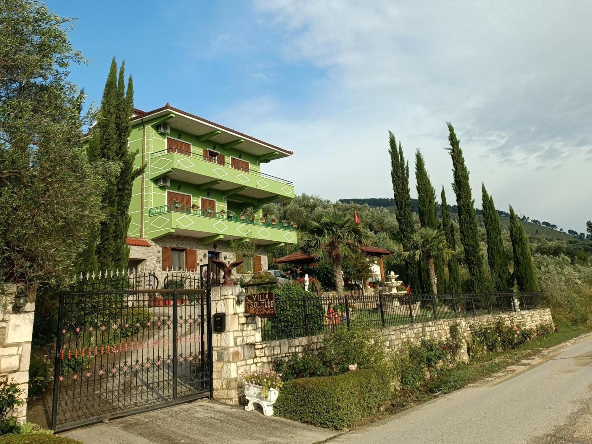 Villa Solitude Berat Exterior photo